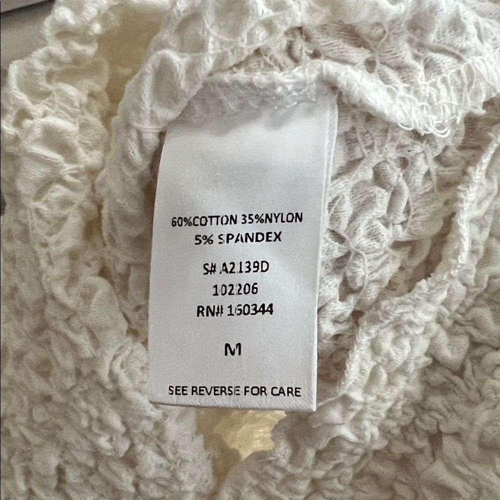 Fitted White Textured Dress - Picture 5 of 5